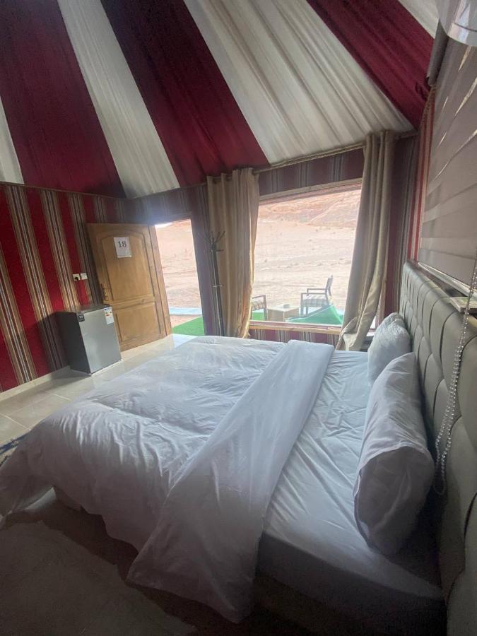 Готель Omar Ali Luxury Camp Ваді-Рам Екстер'єр фото