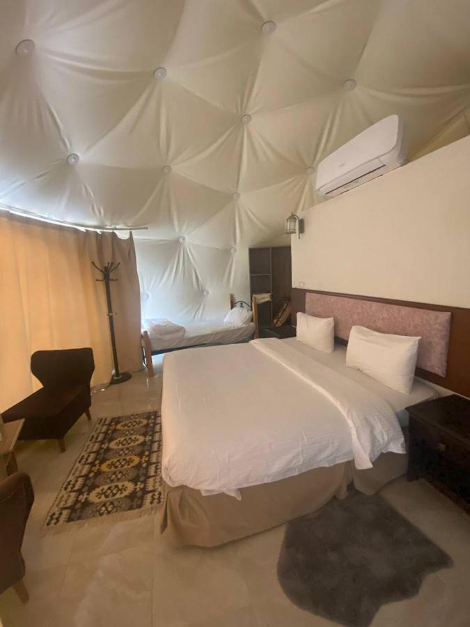 Готель Omar Ali Luxury Camp Ваді-Рам Екстер'єр фото